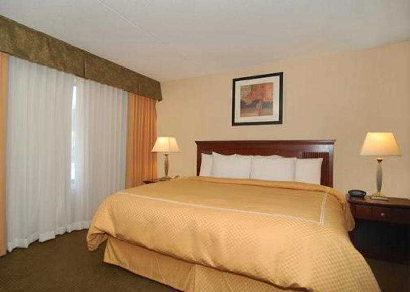 Comfort Suites South Burlington Near University Εξωτερικό φωτογραφία