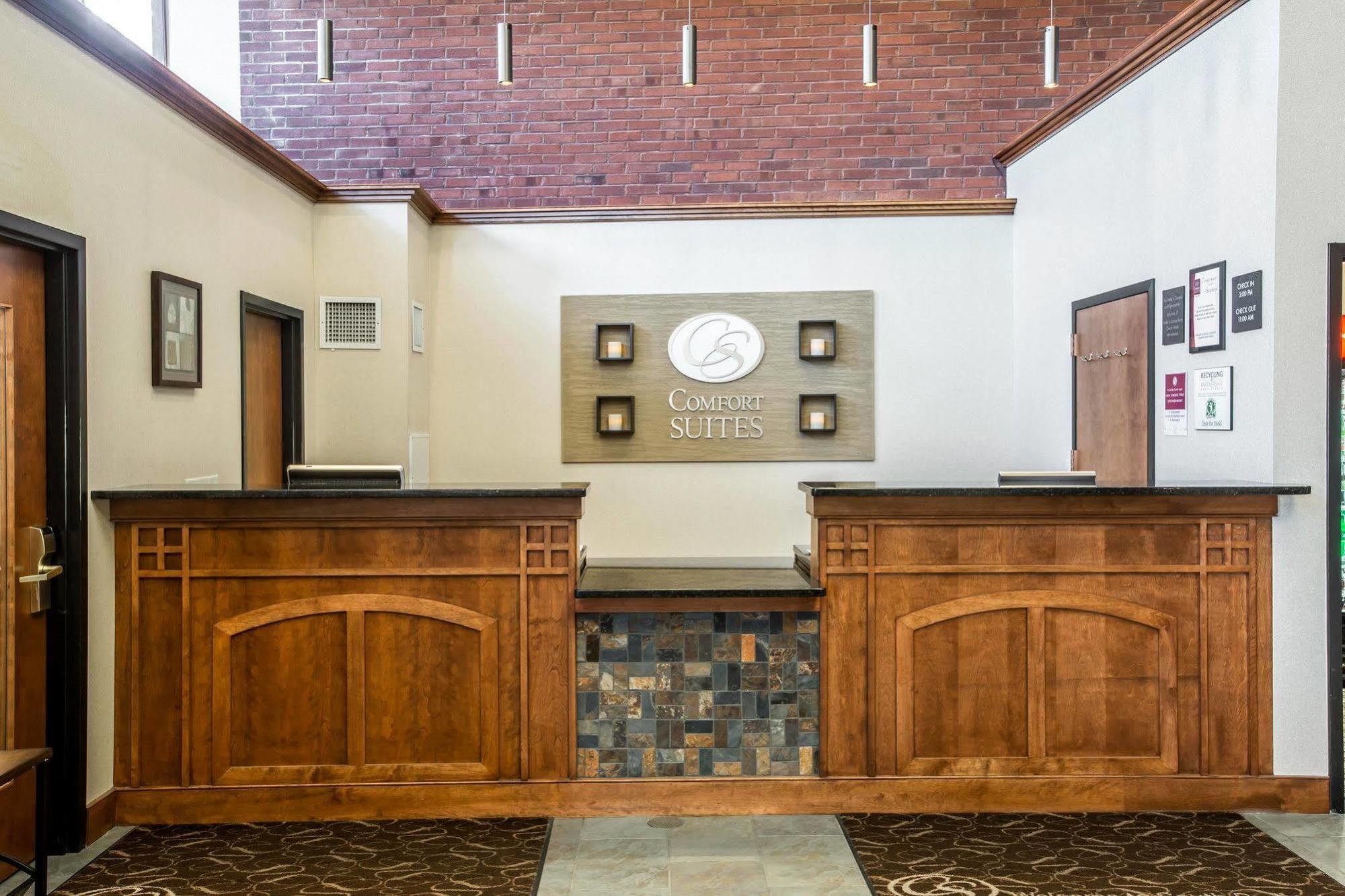 Comfort Suites South Burlington Near University Εξωτερικό φωτογραφία