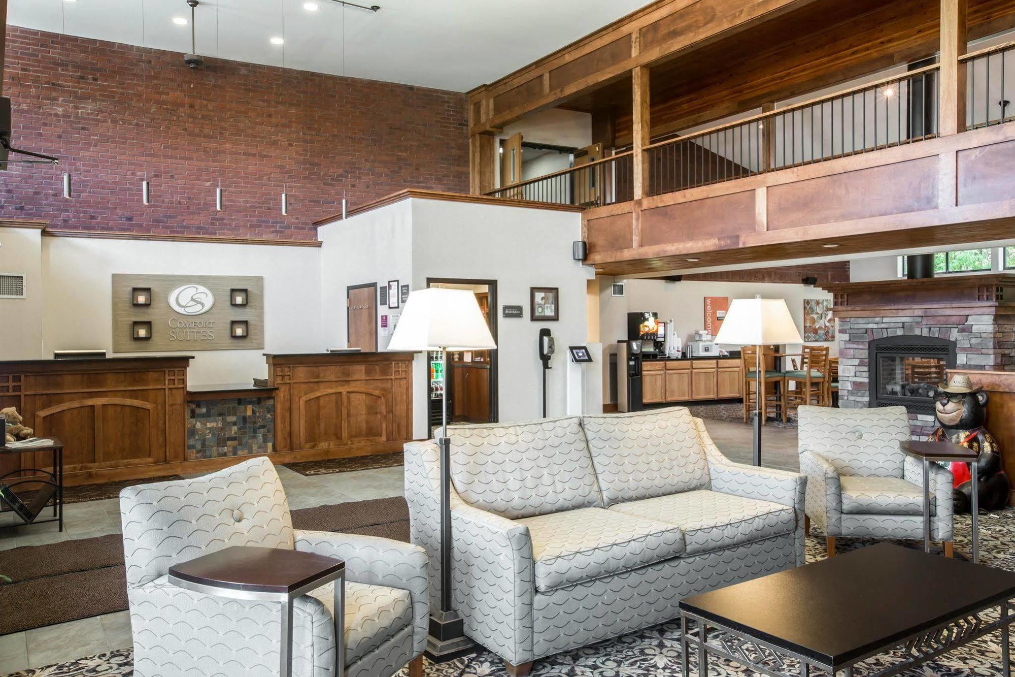 Comfort Suites South Burlington Near University Εξωτερικό φωτογραφία