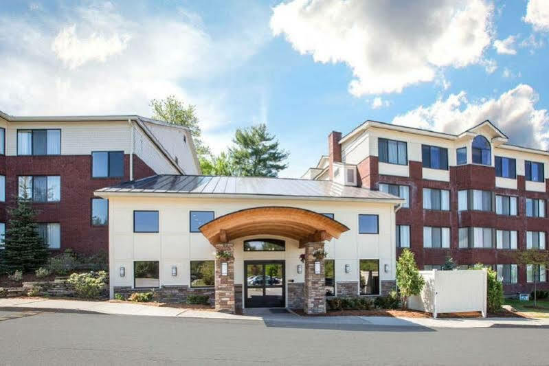 Comfort Suites South Burlington Near University Εξωτερικό φωτογραφία